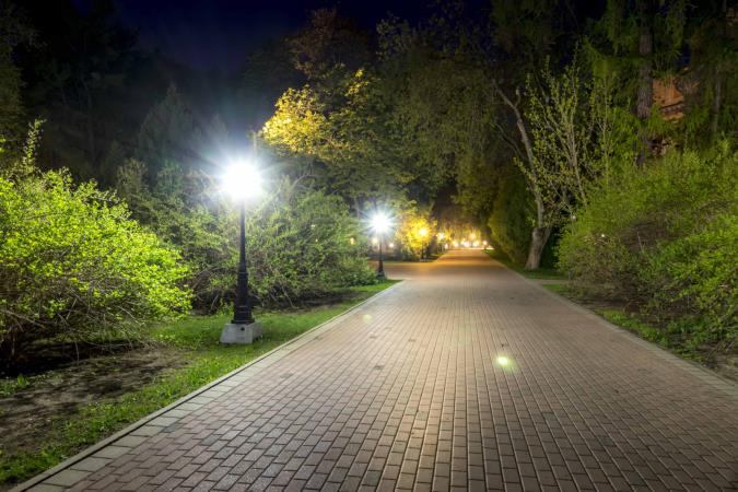 thumbnail image 2 of Norman Lamps LED-A21OM-UV-5K LED Bulb – 13W A21, 120-277V, Pure White 5000K 2 of 6